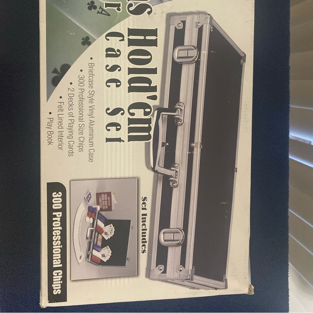 Brand new Texas Hold’em poker set